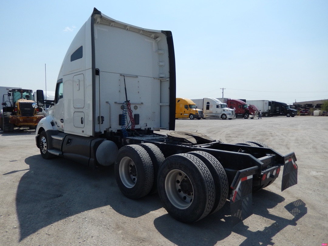 2017 KENWORTH T680 - Image 3